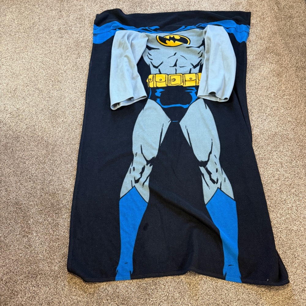 DC Comics Batman Comfy Throw Blanket with Sleeves Adult One Size Fleece Snuggie